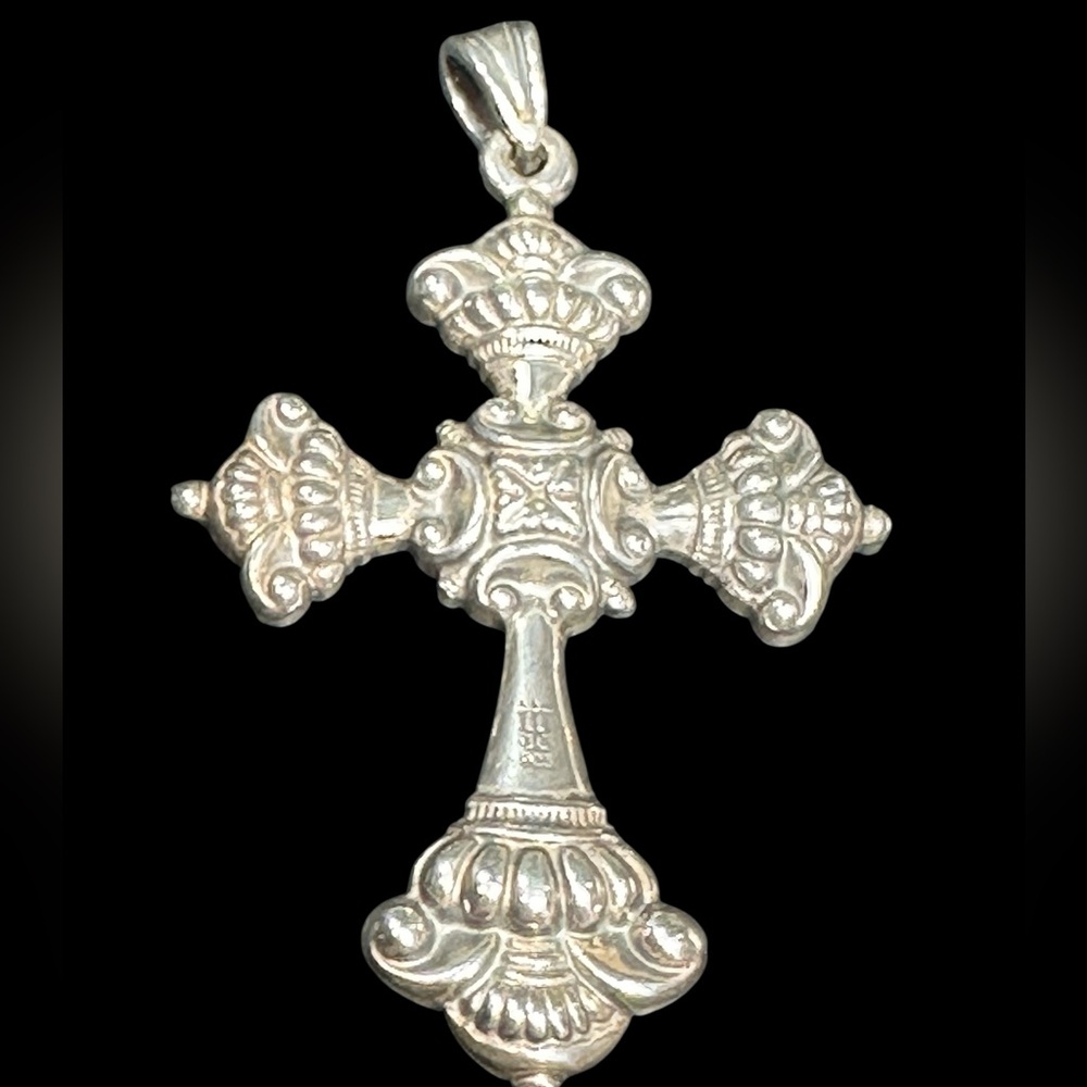 James Avery Victorian ornate Cross Pendant 925 sterling silver retired